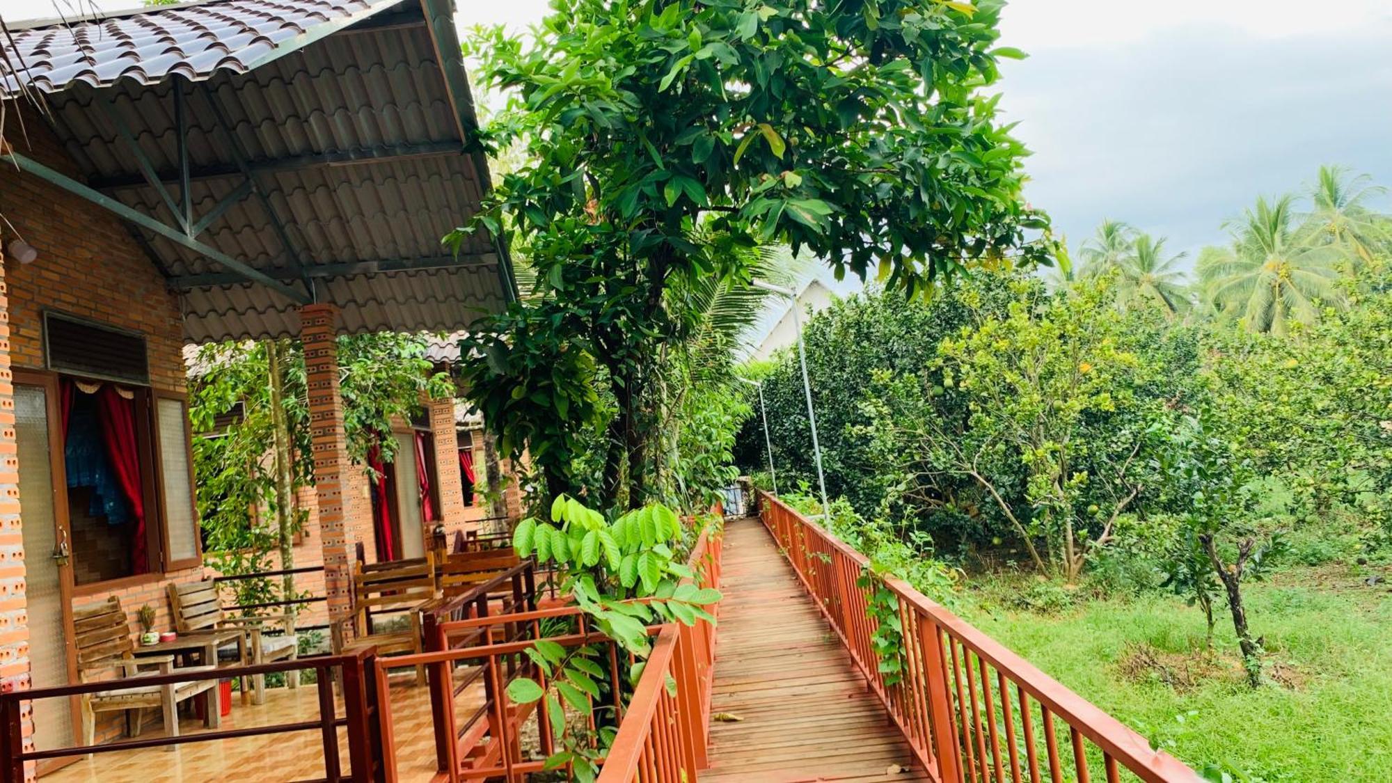 Gibbon Singing Home Stay Quan Tom Bagian luar foto