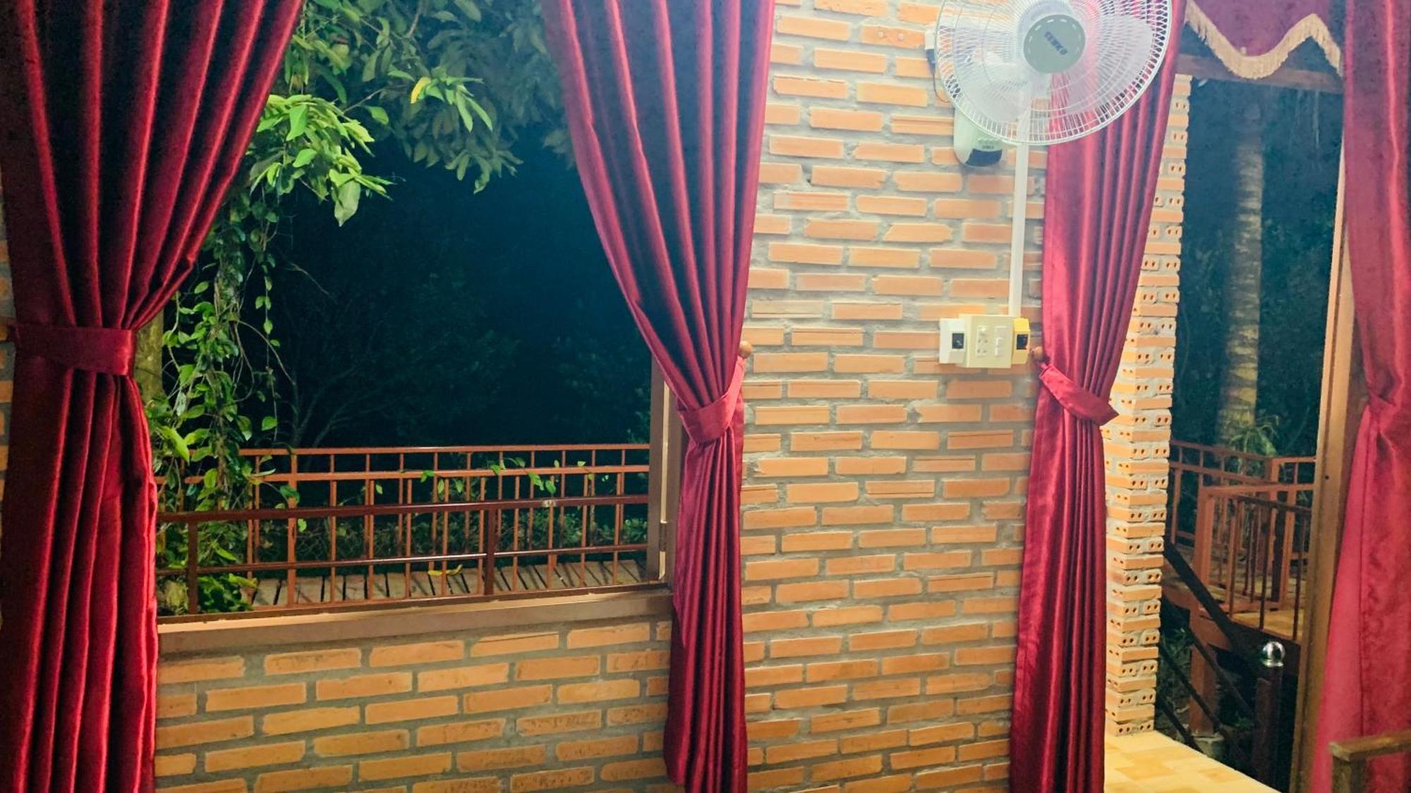 Gibbon Singing Home Stay Quan Tom Bagian luar foto