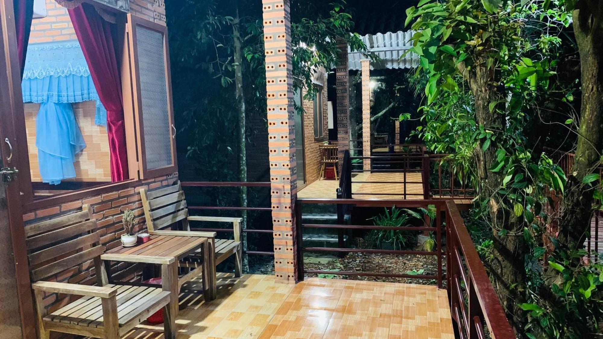 Gibbon Singing Home Stay Quan Tom Bagian luar foto