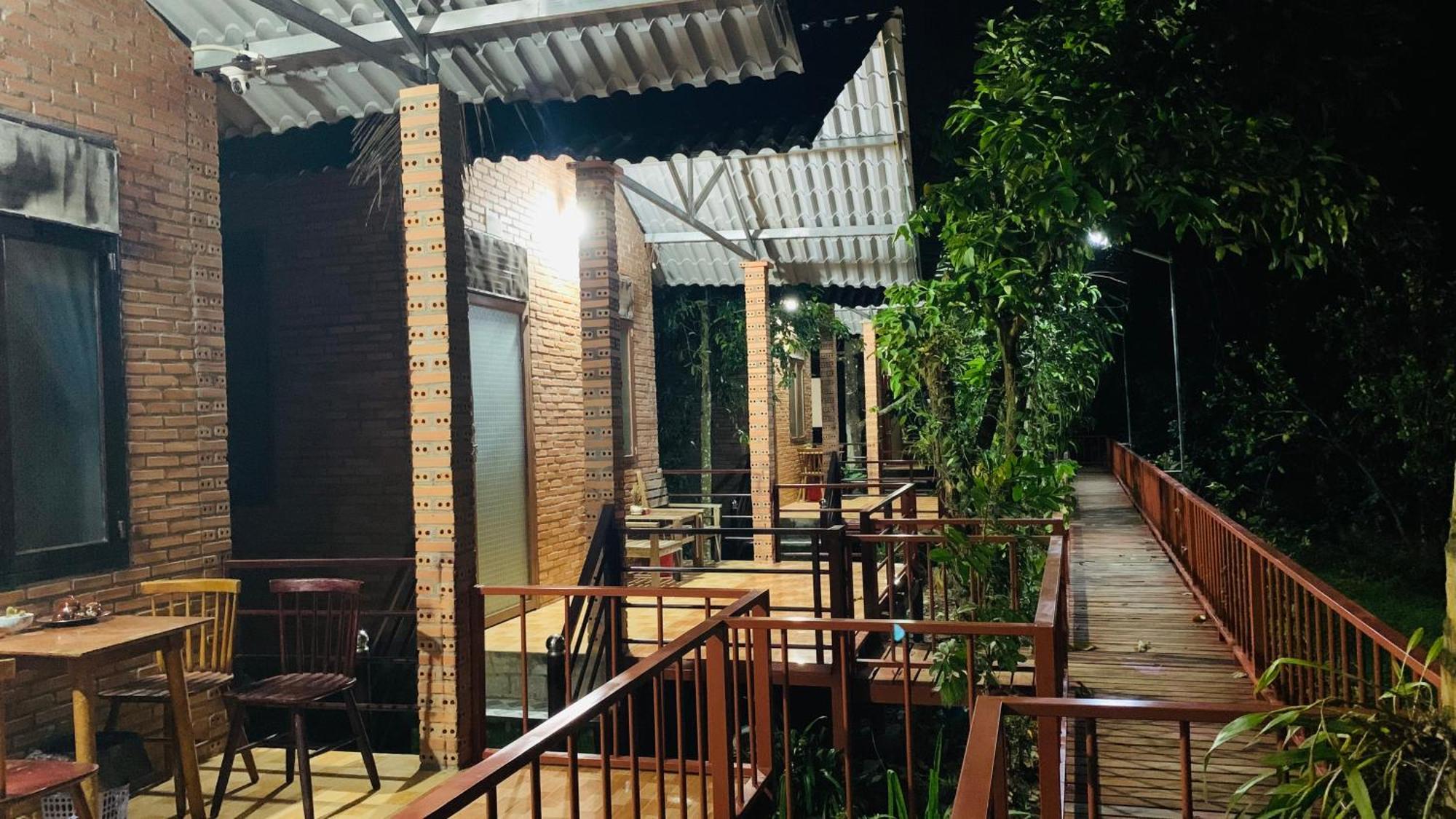 Gibbon Singing Home Stay Quan Tom Bagian luar foto